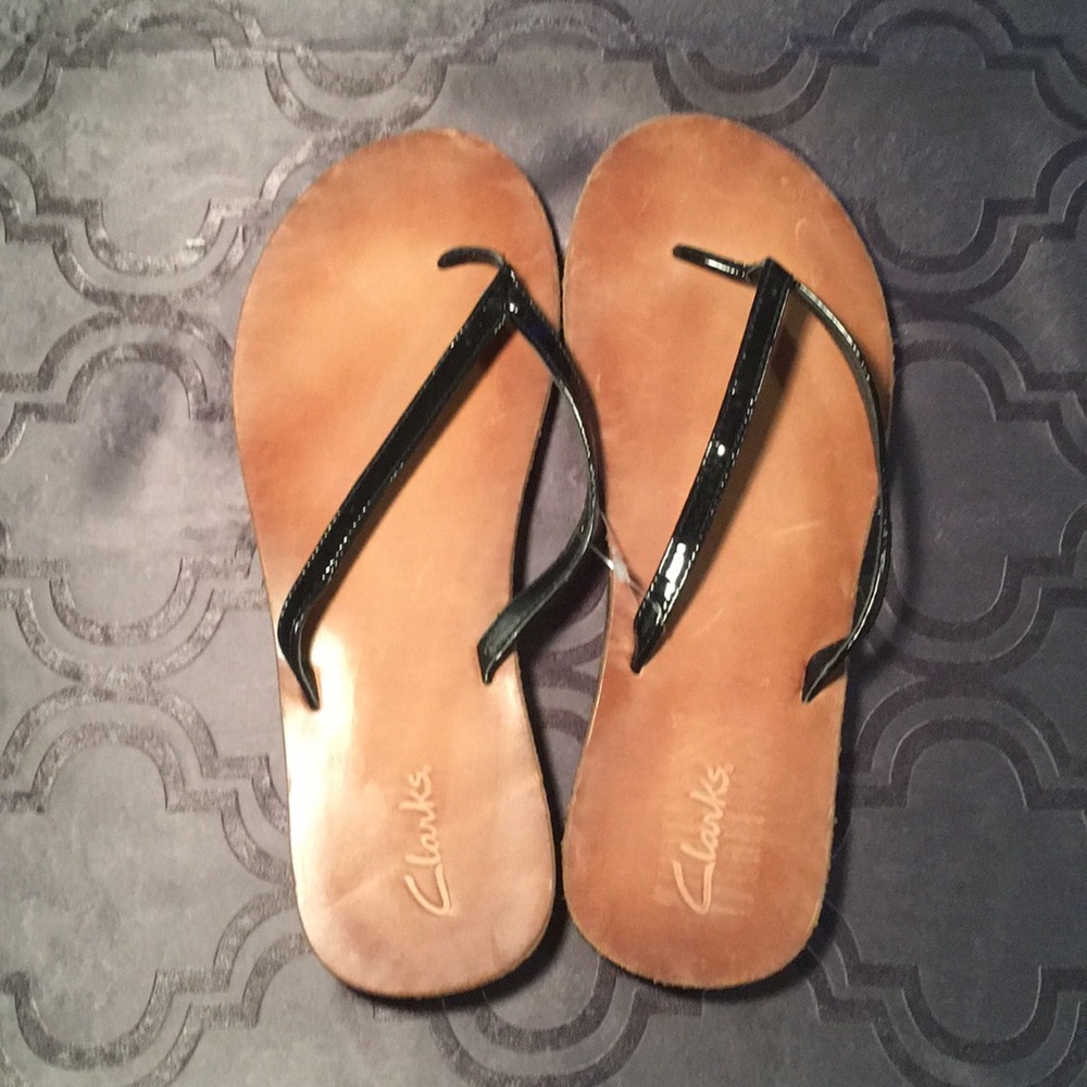 Clarks Flip Flips